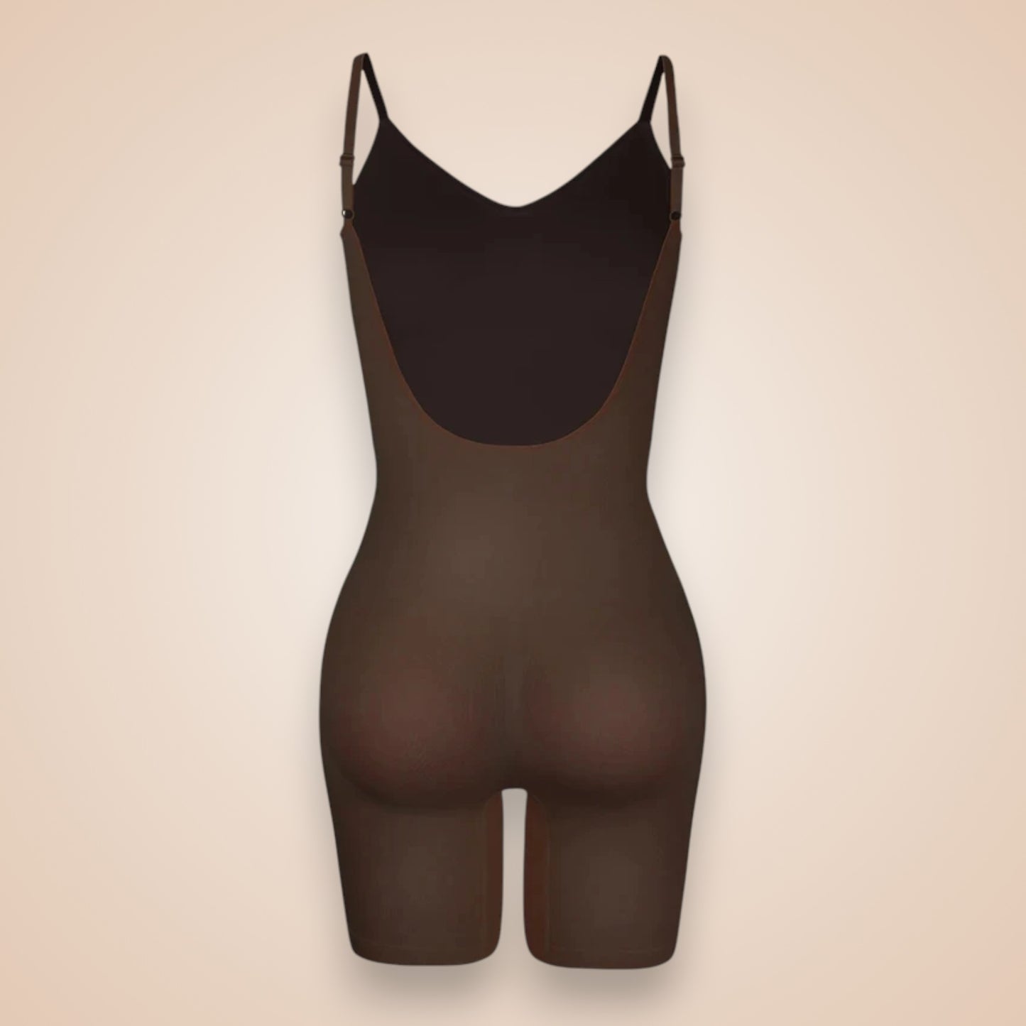 Combinaison gainante marron femme vue dos, lingerie sculptante effet push-up fessier, maintien du ventre et galbe naturel de la silhouette.