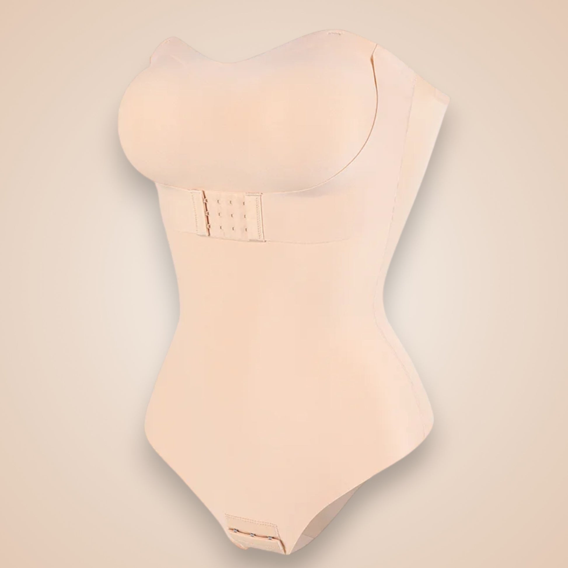 Body gainant dos nu nude pour femme, lingerie sculptante invisible avec agrafes de maintien, effet ventre plat et galbe naturel de la poitrine.