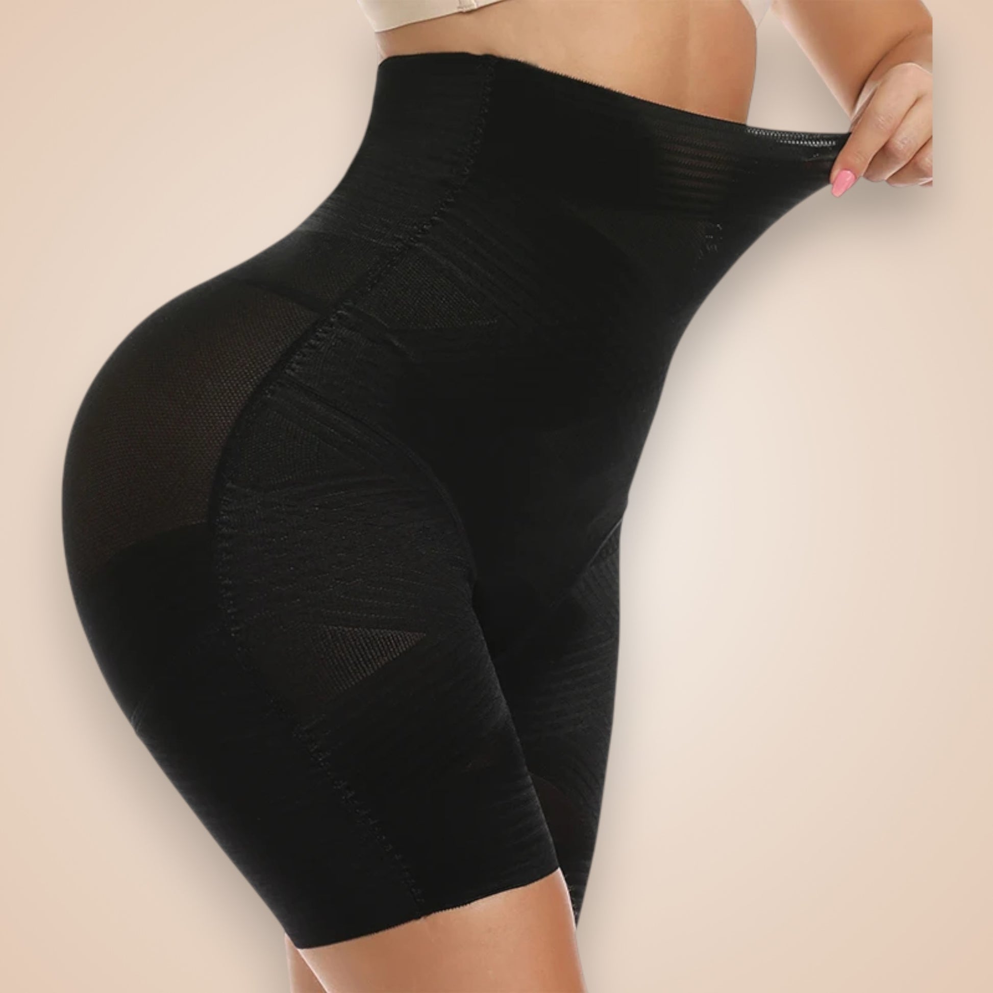 Gaine ventre plat noire portée profil, short gainant extensible taille haute effet amincissant et liftant Secret Gainant.